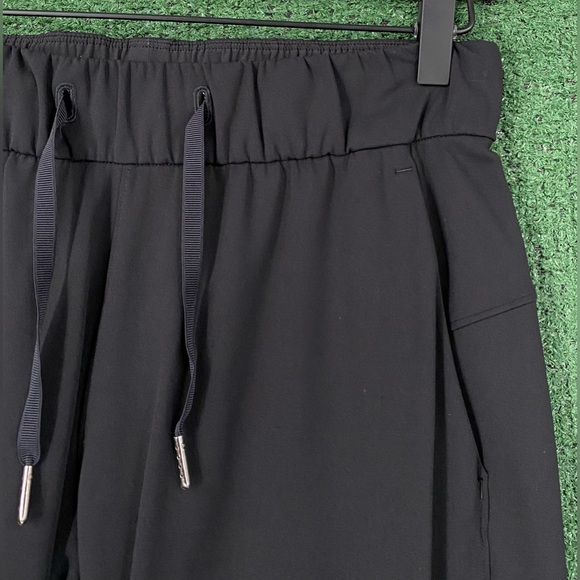 Lululemon On The Fly Black Jogger Pants Womens Size 4 - Picture 3 of 7